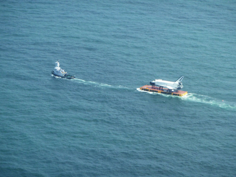 Illustration for article titled Why the Hell Is the Space Shuttle Cruising the Gulf Of Mexico Today?